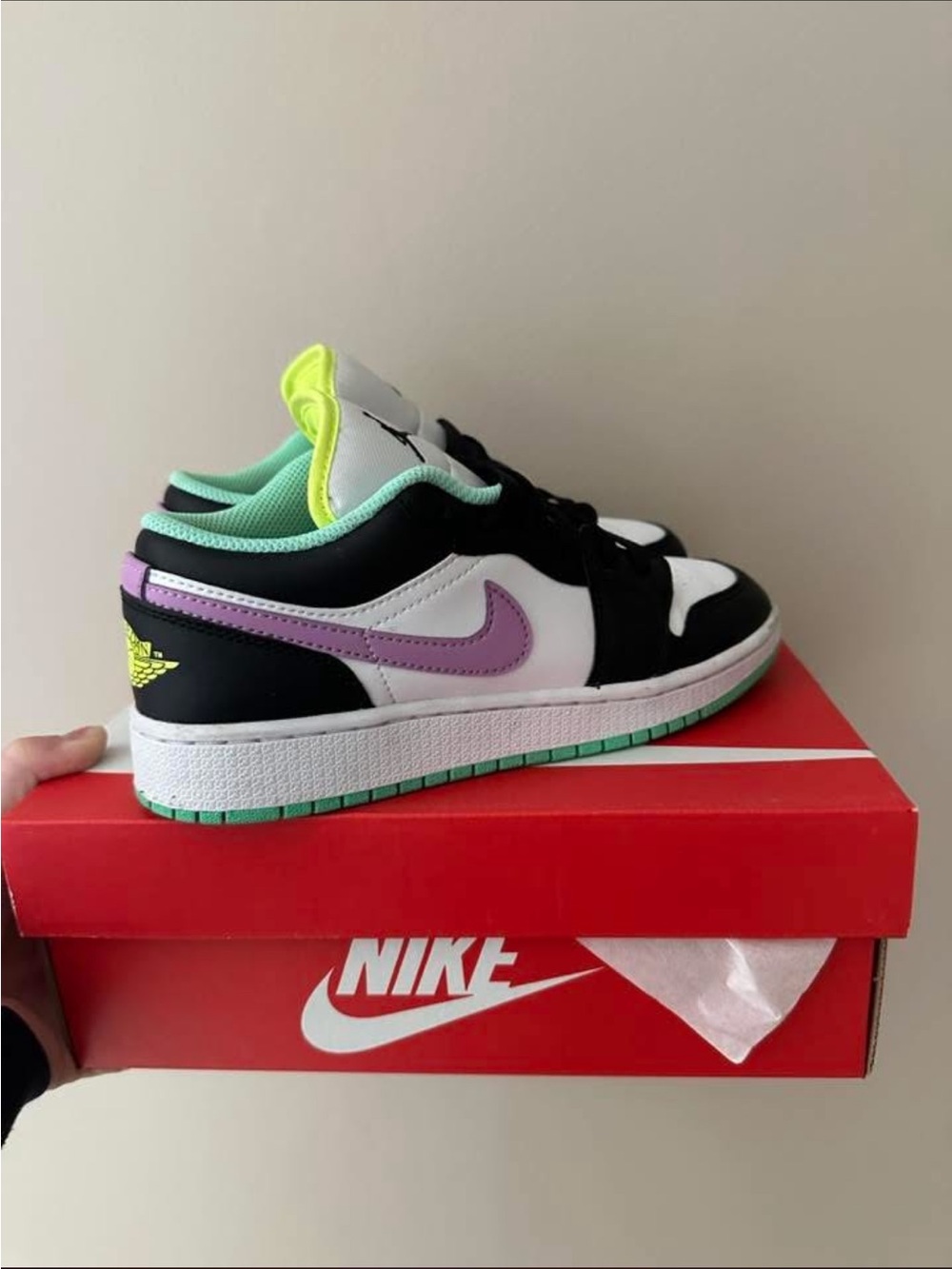 Nike Kids Low-Top Sneakers in Black, White, Purple & Green